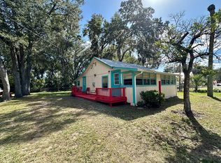 227 NE 4th St, Chiefland, FL 32626