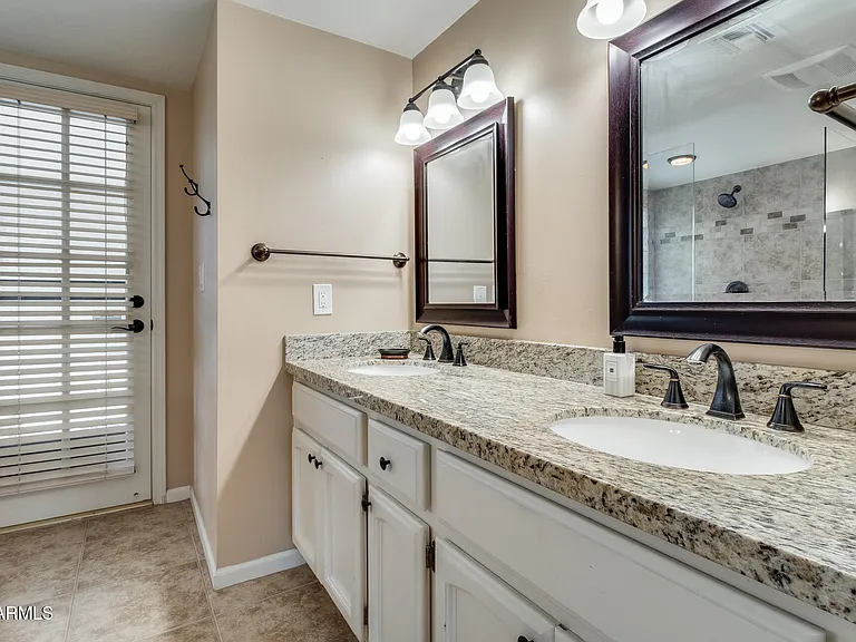 10675 E Cinnabar Ave — Photo 28