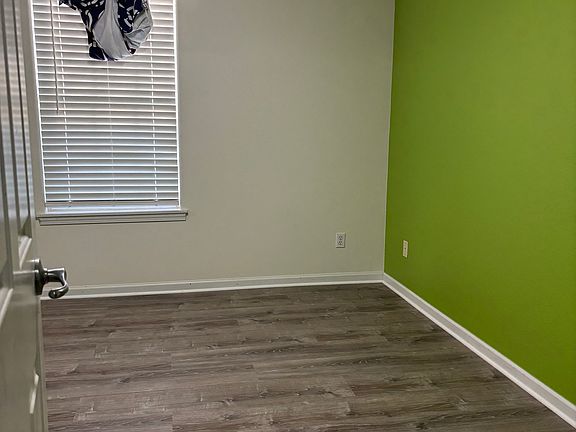 4th image of 1532 Legend Trail Dr Unit A