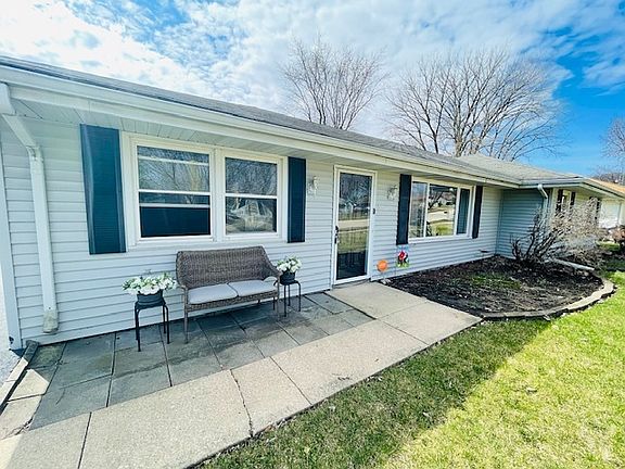3rd image of 3714 Buck Ave