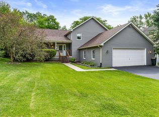 8923 Palisades Rd, Burr Ridge, IL 60527