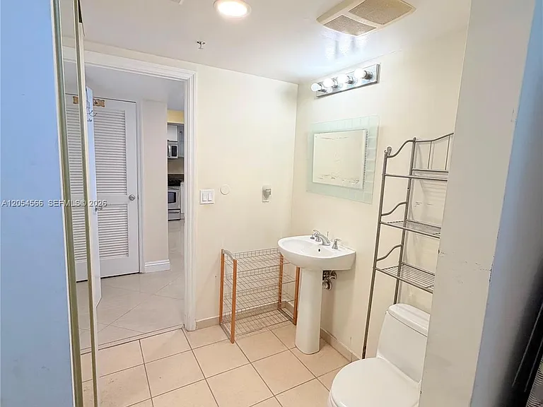 16699 Collins Ave #1410 — Photo 30