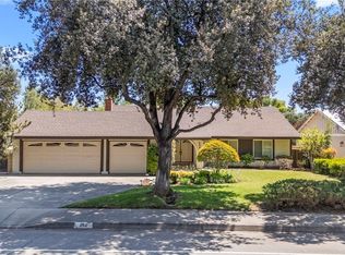 252 E Radcliffe Dr, Claremont, CA 91711