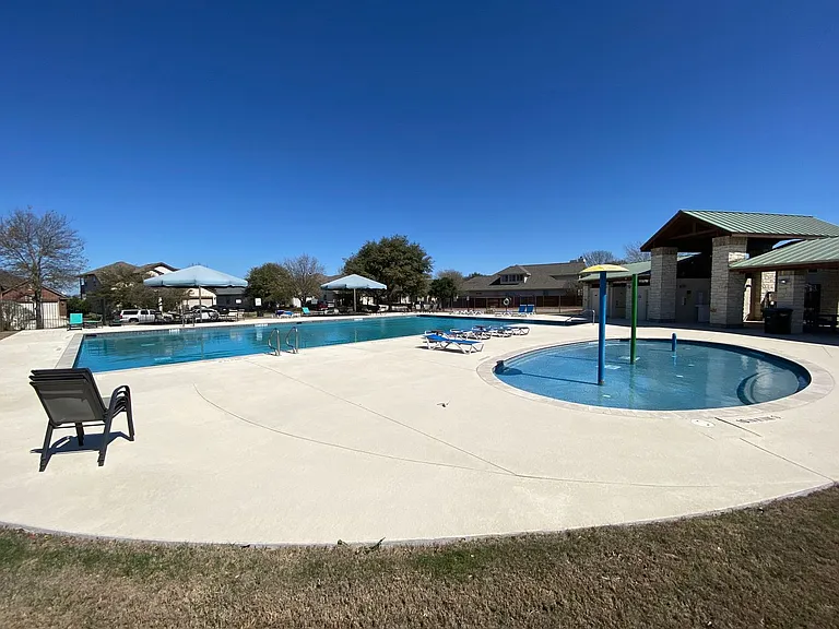 789 Great Oaks Dr — Photo 25