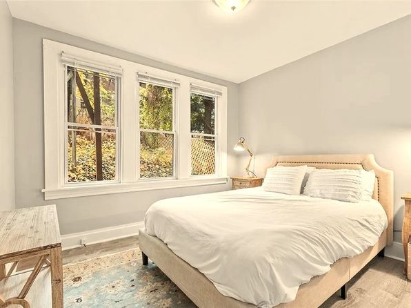 206 Oakview Ave APT 1