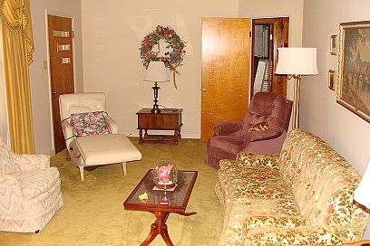 4th image of 20 Hall Dr