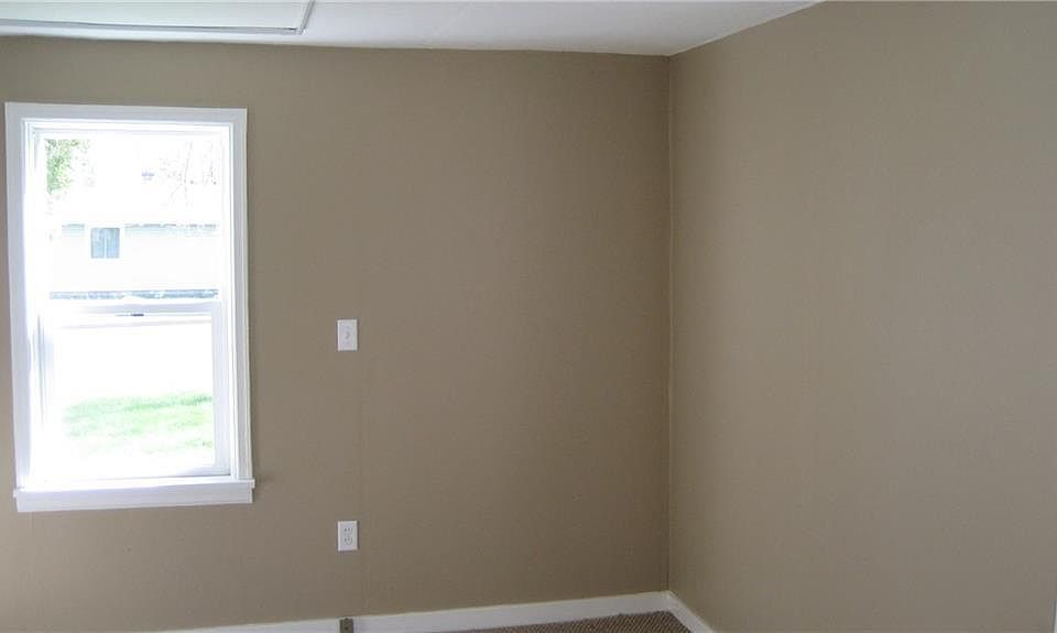2nd image of 1806 Crescent Ave