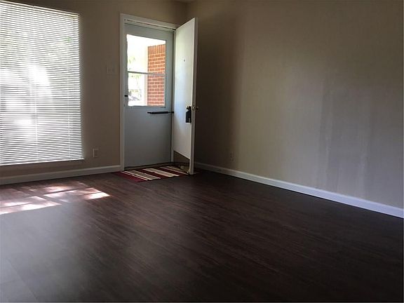 3rd image of 717 Susan Dr