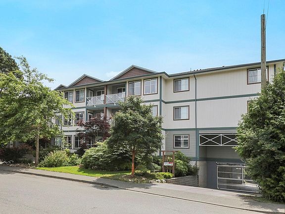 2nd image of 129 Back Rd #106