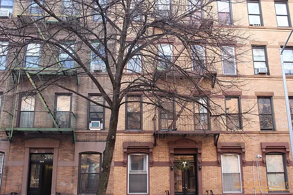 Rented by aptsandlofts.com | media 11