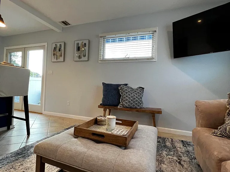 2302 Grand Central Ave #B — Photo 7