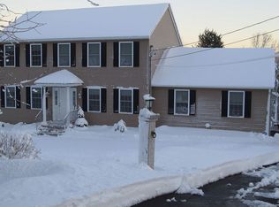 5054 Old Post Rd, Charlestown, RI 02813