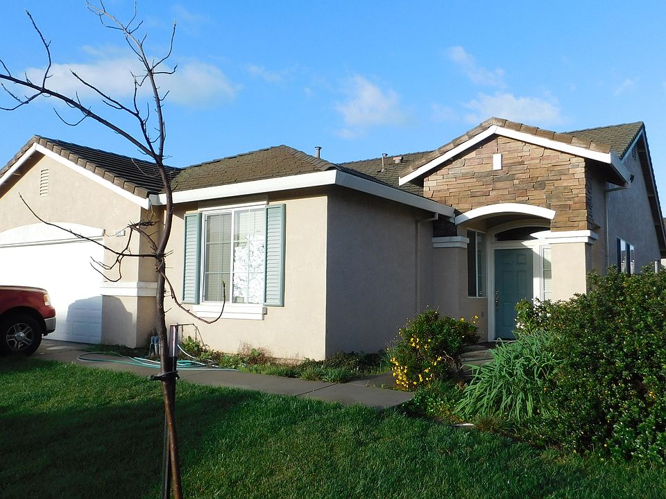 1st image of 525 Chandler Ct