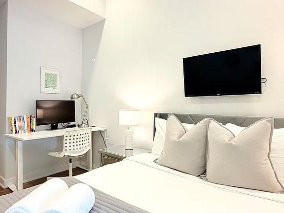 4th image of 244 Weybosset St #201