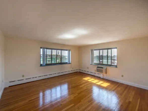 896 Massachusetts Ave #23, Arlington, MA 02476