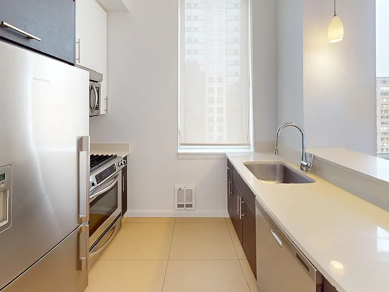 795 Columbus Ave #11K — Photo 1