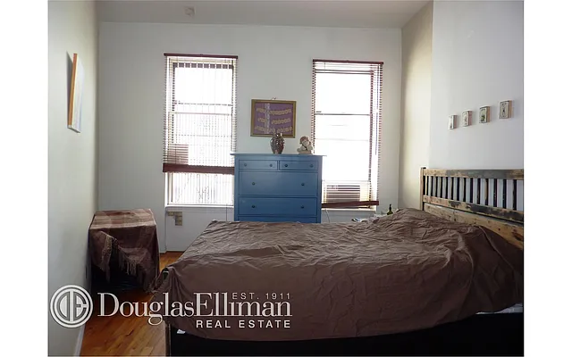 Rented by Douglas Elliman | media 15