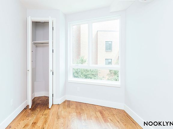 3rd image of 217 Boerum St #2G