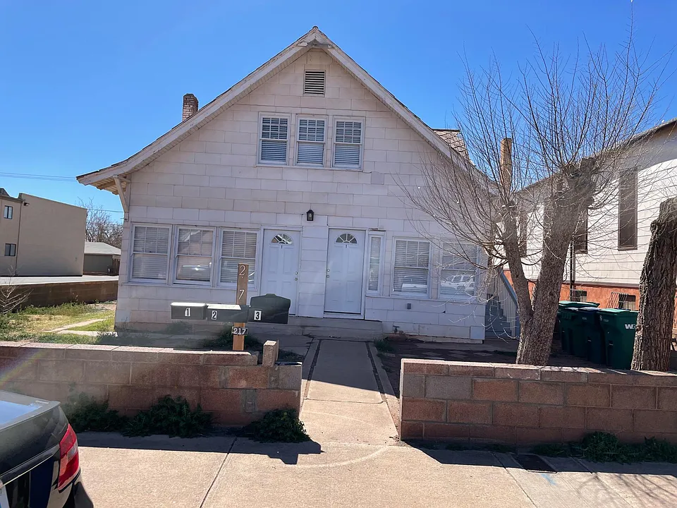 217 W Aspinwall St #2