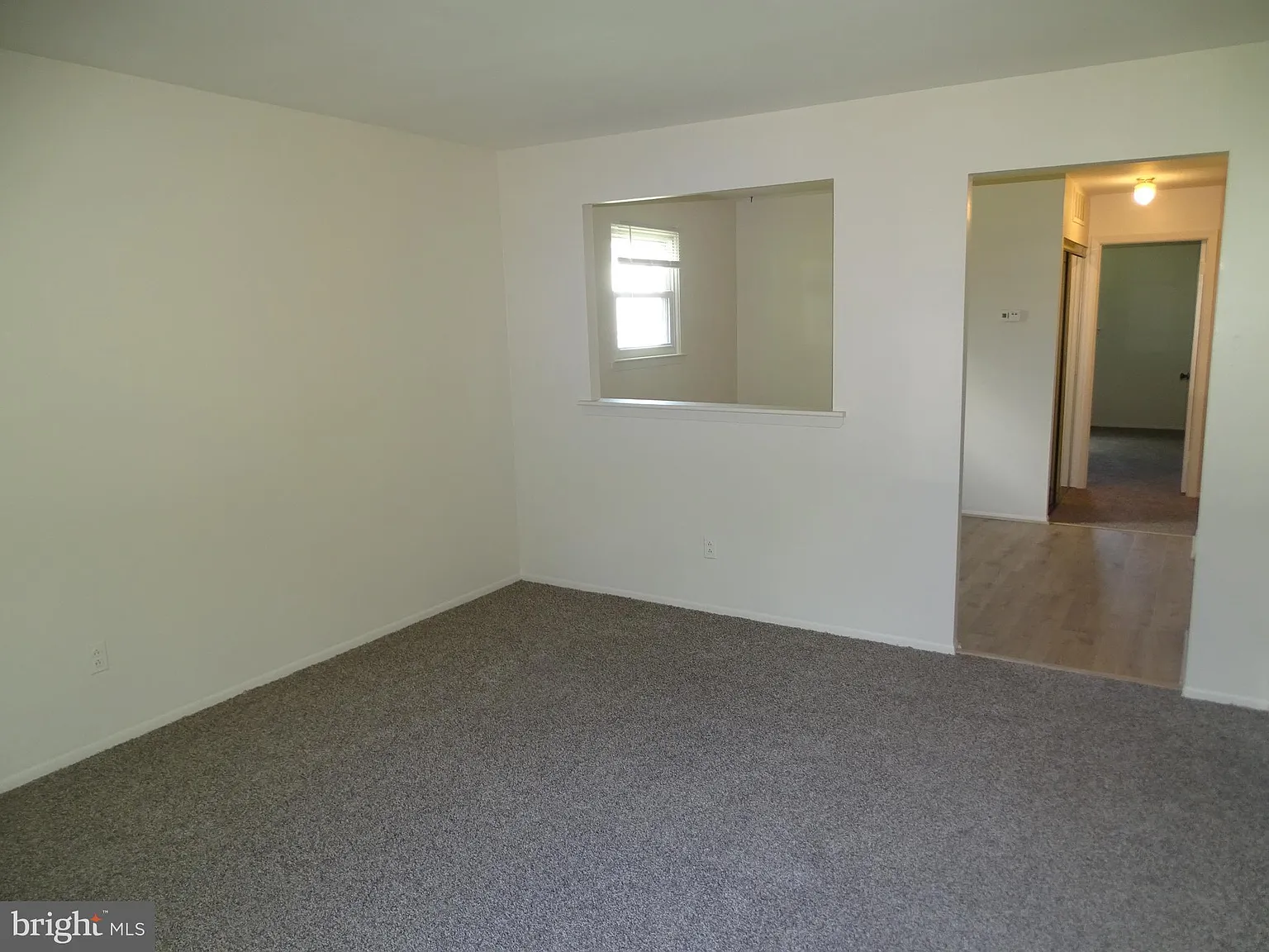2 bed, 1.0 bath, 2116 sqft, $1,995 — Photo 4
