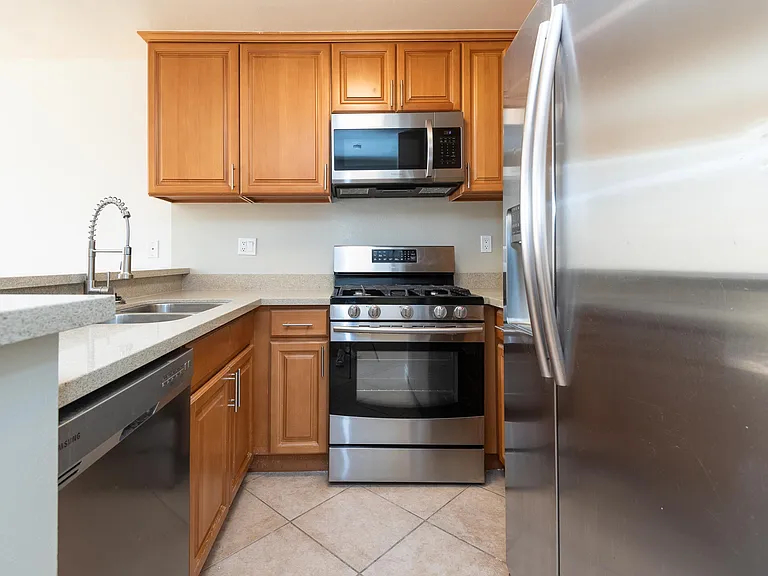 3650 Midvale Ave #108 — Photo 5