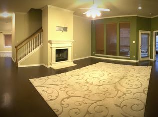 701 Trails End Cir, Hurst, TX 76054