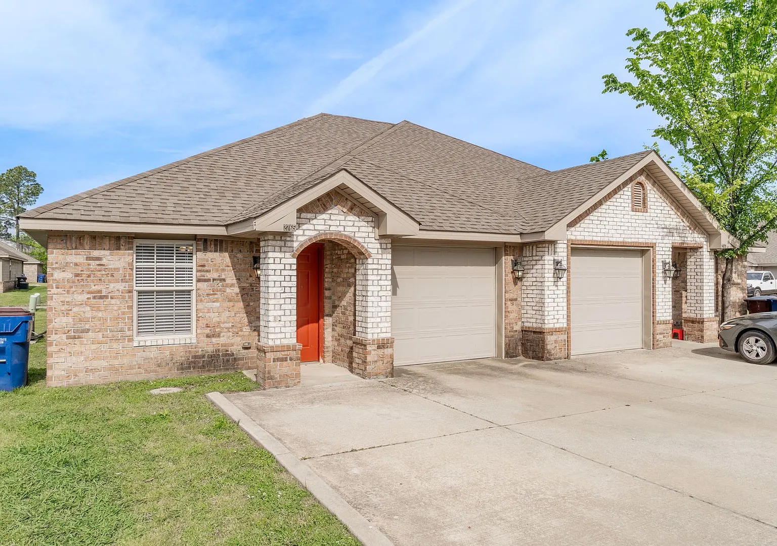 Beautiful 2 Bedroom / 2 Bathroom Duplex in Fort Smith — Photo 1