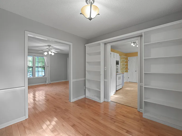 713 Cross Timbers Dr — Photo 10
