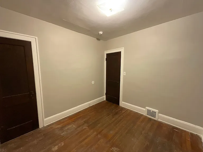 10012 Greenview Ave — Photo 24