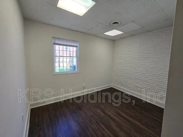 908 W Broad St, Richmond, VA 23220