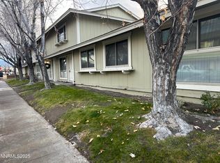 828 Woodglen Dr APT 2, Sparks, NV