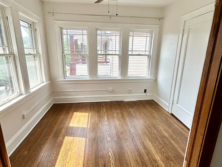 1554 Lakewood Ave #3 — Photo 3