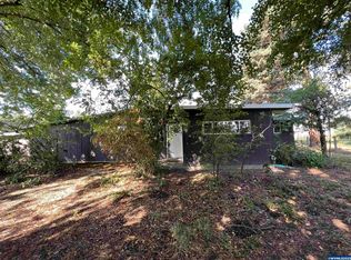 1925 Greenwood Rd S, Independence, OR 97351