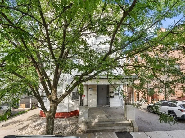 5 Timothy Ave, Everett, MA 02149