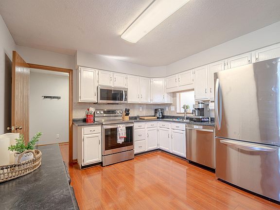 5th image of 26 Haymarket Way