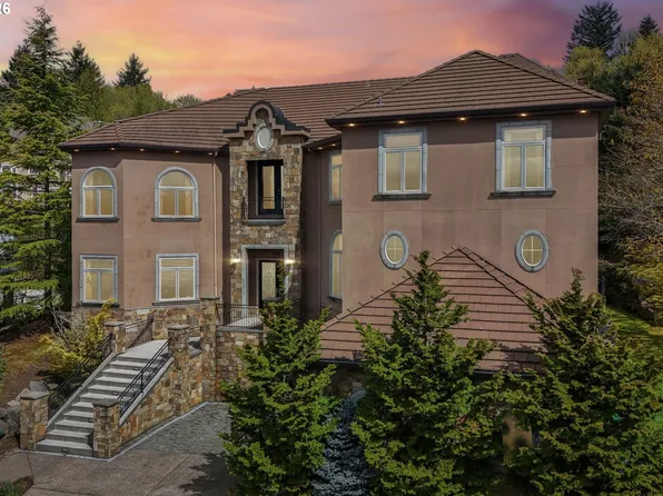 9309 NW Finzer Ct, Portland, OR 97229