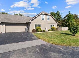 7552 Briarstone Dr, Indianapolis, IN 46227