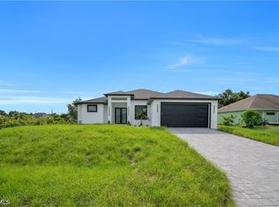 4629 Dora Ave N, Lehigh Acres, FL 33971