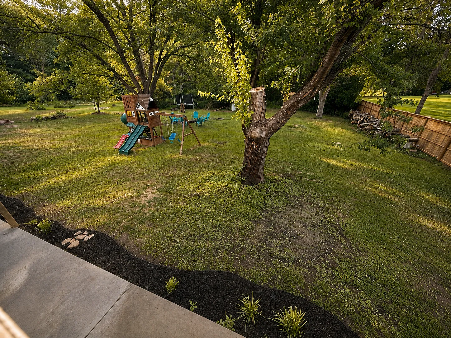 5 bed, 2912 sqft, $3,850 — Photo 3