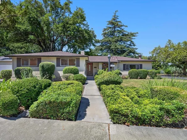 1787 Roxbury Dr, Concord, CA 94519