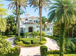 1736 Ocean Dr, Vero Beach, FL 32963