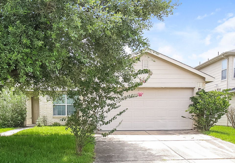 1st image of 21107 Arcadia Park Ln