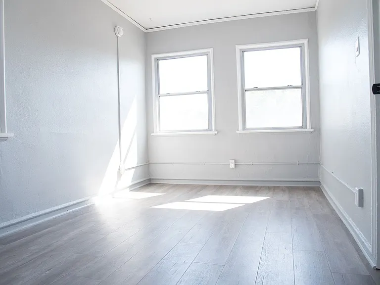 372 Loma Dr — Photo 12