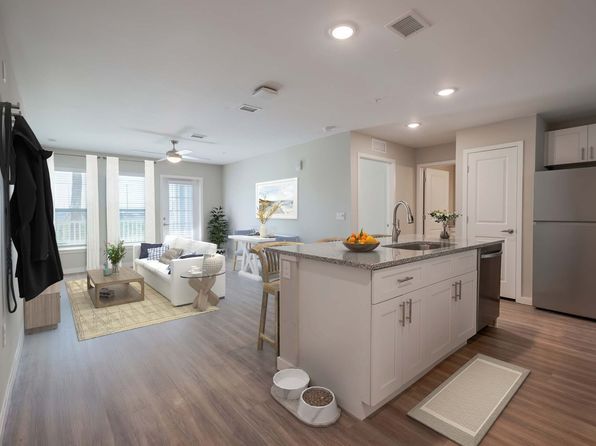 5004 Dream Dr #5410-206