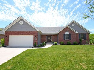 959 Golfview Dr, Hamilton, OH 45013