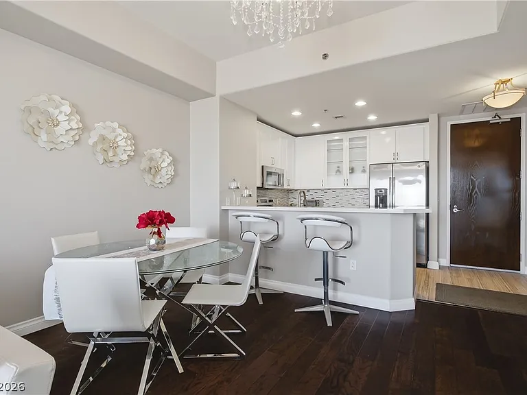 8255 Las Vegas Blvd S #809 — Photo 9