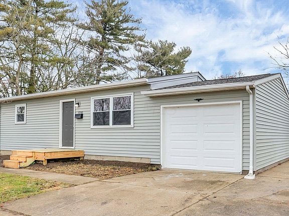 3rd image of 1200 Hollar Ln