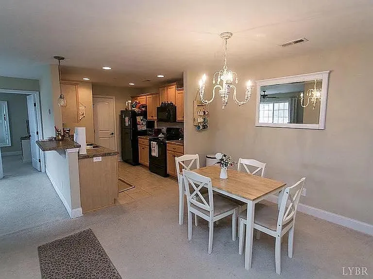 102 Capstone Dr #MAIN FLOOR — Photo 6