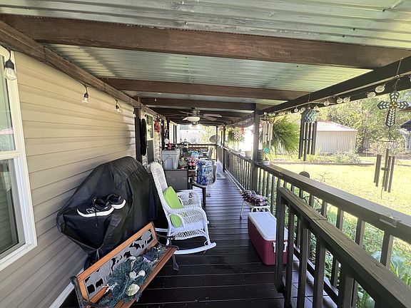 3rd image of 76 Cypress Creek Marina Rd