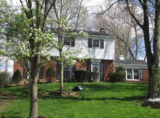 2514 Elmdale Dr, Cincinnati, OH 45230